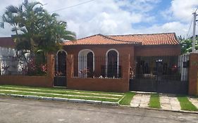 Quarto com 3 camas
